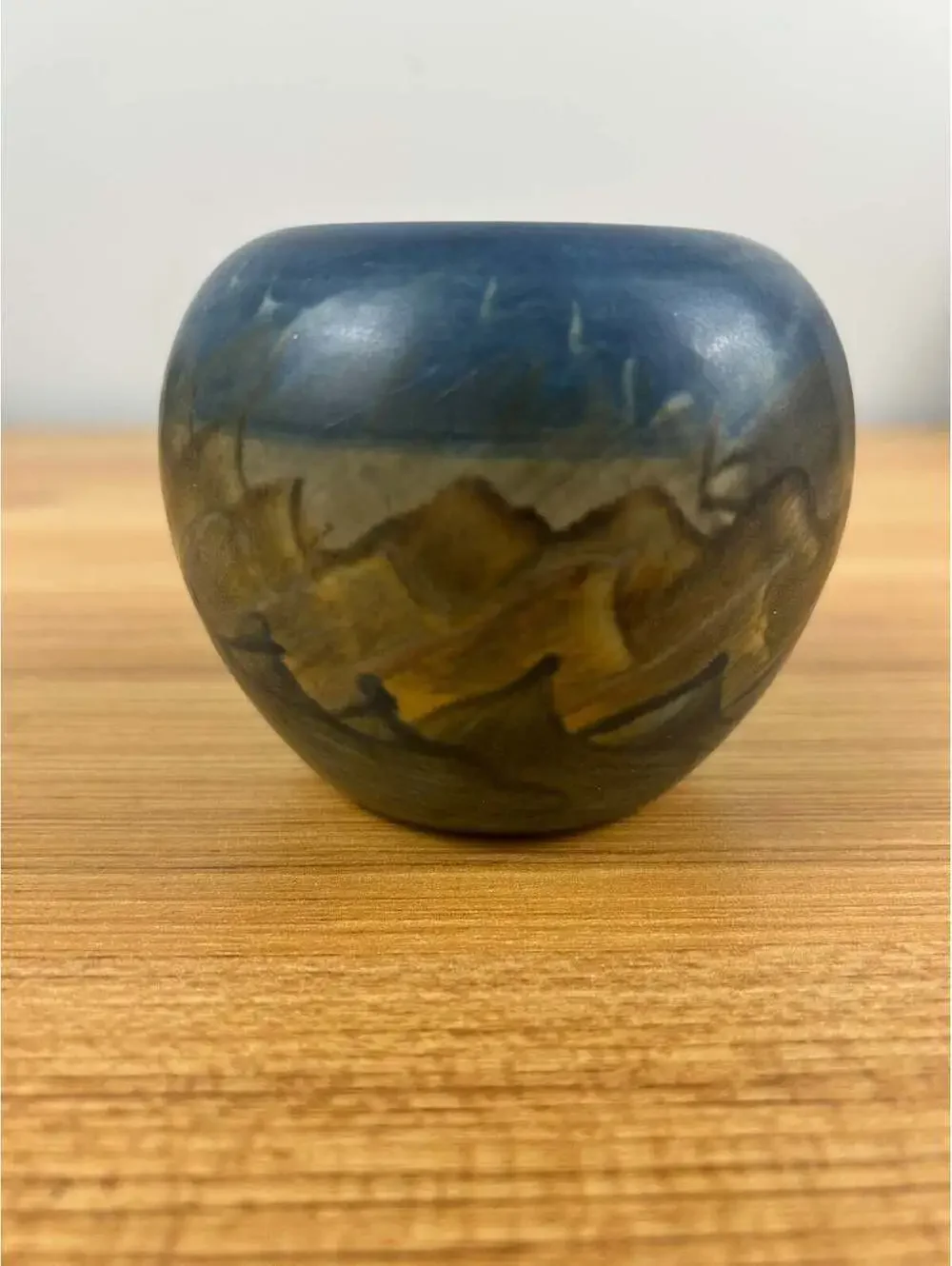 Peters And Reed Art Pottery Landsun Blue Cabinet Vase